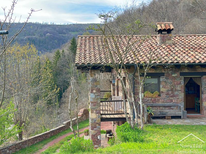 Foto bfbcec7b-aca2-4641-83c1-e3a630e5146b. Bauernhof mit kamin parking in Camprodon