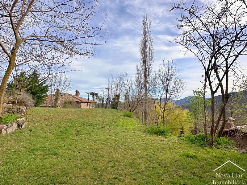 Foto ea7c70cc-41bd-4908-862c-3303e9d7d6a6. Bauernhof mit kamin parking in Camprodon