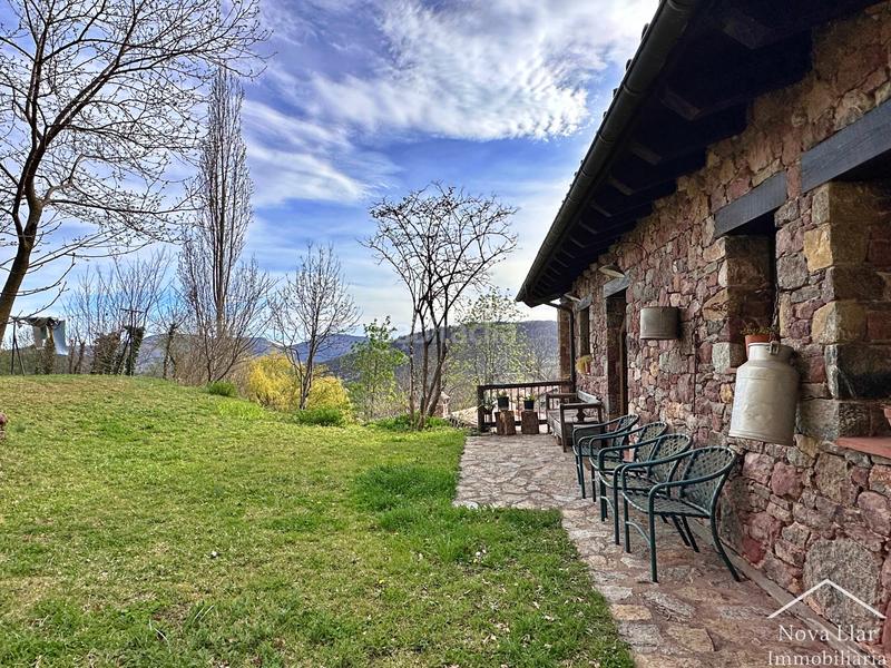 Foto f7e83dfa-95d1-49b7-8615-b98519645283. Bauernhof mit kamin parking in Camprodon