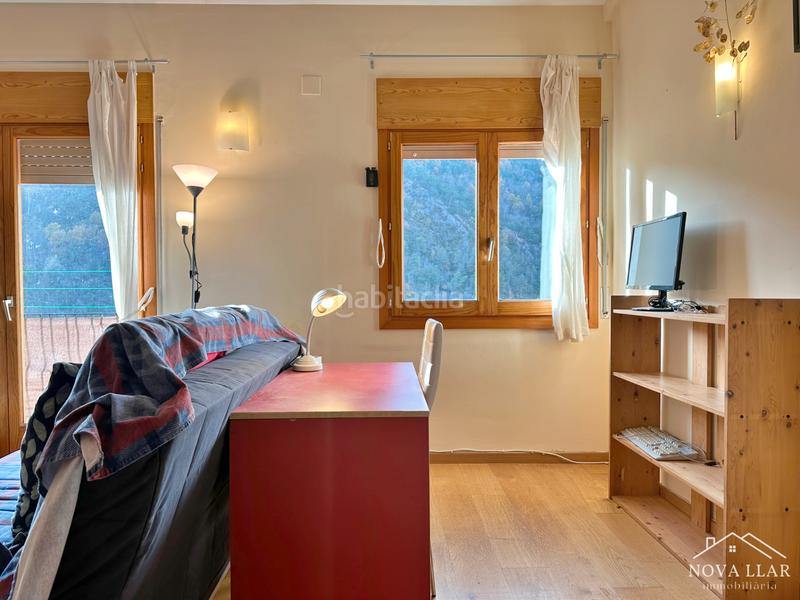 Foto c5bdf748-cc29-42e6-ae33-b4ce42af0189. Pis amb calefacció aparcament a Ribes de Freser