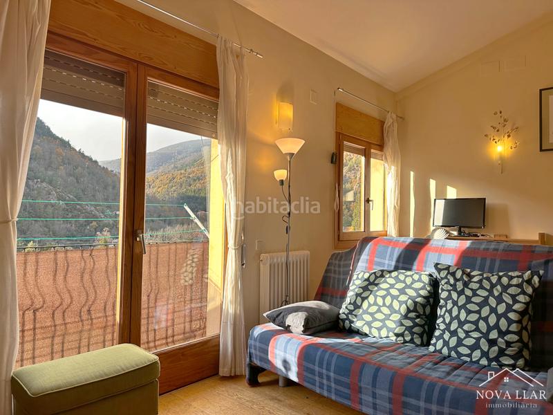 Foto f9a87013-bf7e-4c14-adba-5de5fa302a7d. Pis amb calefacció aparcament a Ribes de Freser