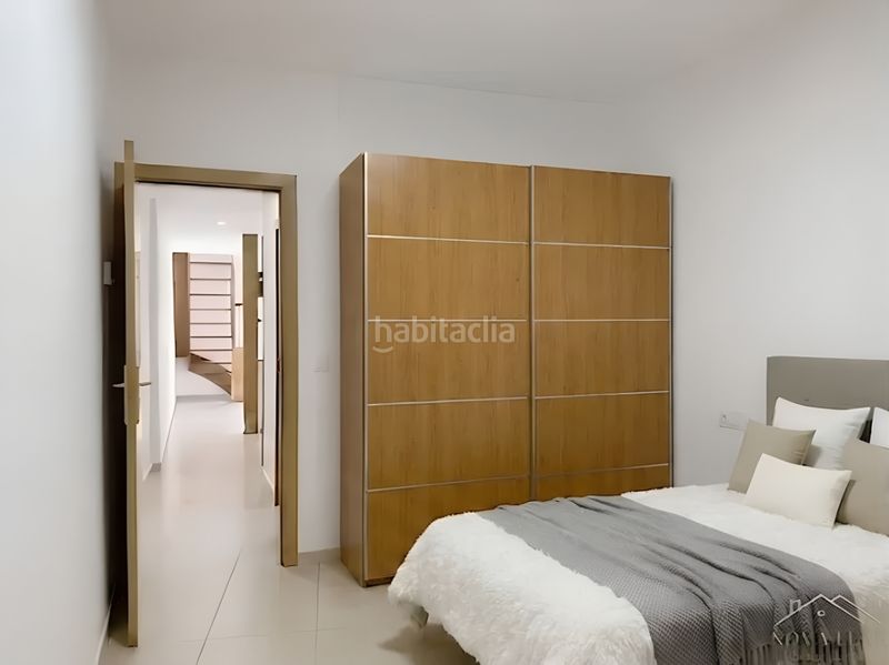 Foto bcc32dfb-3d78-4138-bd1f-4bc9a56dbb12. Duplex con riscaldamento in Ripoll