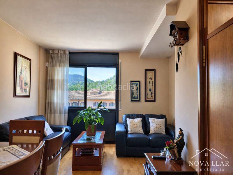 Foto 274ed636-8133-49fa-9794-20a97bc7ba43. Duplex avec chauffage dans Ripoll