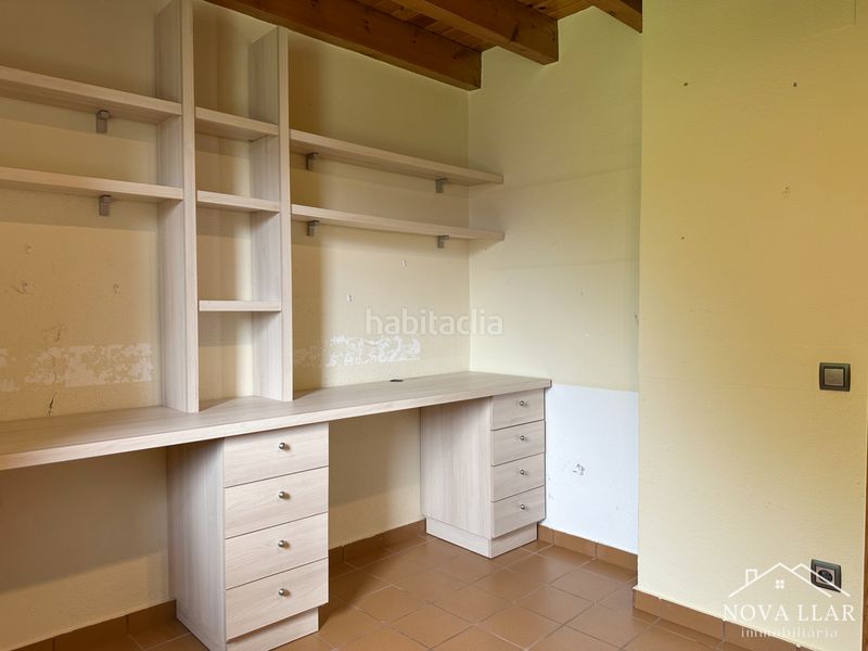 Foto 6d10aa40-5369-46ed-939d-fca640cb7d1e. Casa aparellada amb xemeneia calefacció aparcament a Vilallonga de Ter