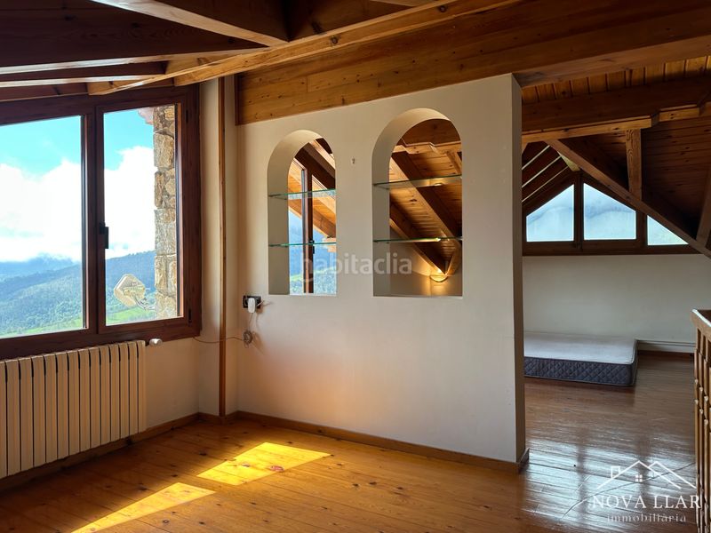 Foto aef1f562-3102-4f5f-902a-28ec7d0a72c0. Casa aparellada amb xemeneia calefacció aparcament a Vilallonga de Ter