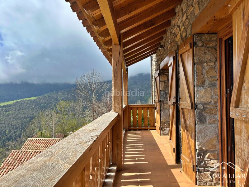 Foto d382aa6f-b53e-4b6c-8815-ca07134309b4. Casa aparellada amb xemeneia calefacció aparcament a Vilallonga de Ter