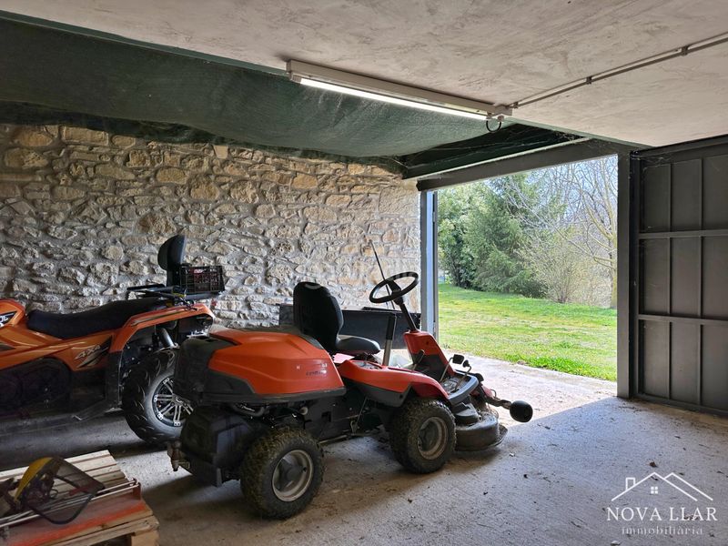 Foto 09e1130f-0023-4540-a91d-cc7363dde0ea. Casale con camino riscaldamento parcheggio in Llosses (Les)
