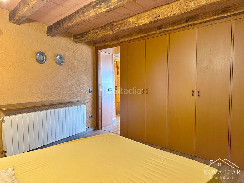 Foto 6ad708f9-b719-47c1-8a09-f7dda5682436. Casale con camino riscaldamento parcheggio in Llosses (Les)