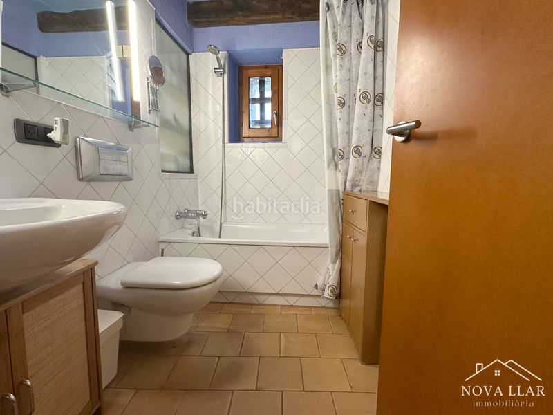Foto ac07af9d-f933-463c-86fa-4b7a8714a945. Casale con camino riscaldamento parcheggio in Llosses (Les)