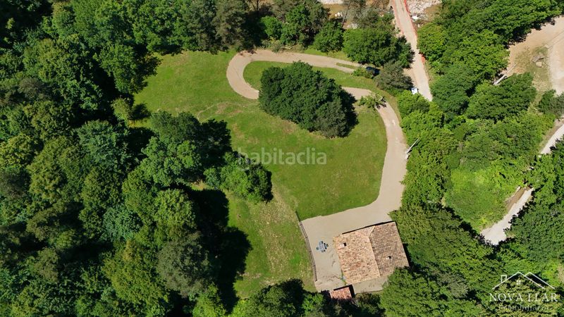 Foto 159979fc-5576-4181-948e-44998006de67. Masia amb xemeneia calefacció a Llosses (Les)