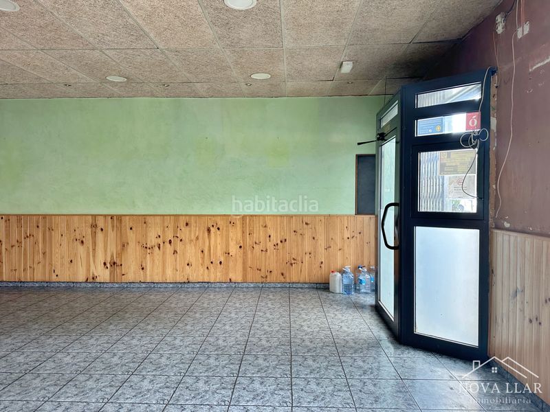 Foto 276bee8d-f42d-42b5-bd61-9d15479207e0. Lloguer local comercial a carrer del progrés 49 a Ripoll