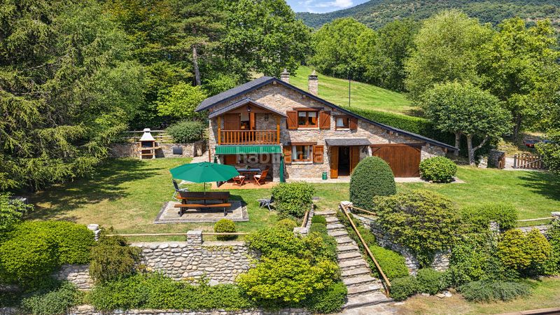 Foto 50caaf1e-b760-42da-831f-3a2aa7b193b3. Maison dans cami collet nuria 3 dans Toses