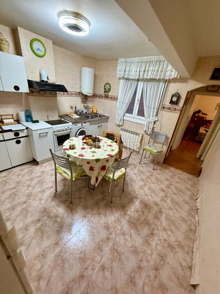 Foto 8d168339-6e8e-41dd-b45c-a48726a74a36. Appartement avec chauffage dans Lutxana - Llano Barakaldo