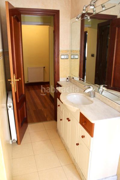 Foto c375d95a-a36d-4f4b-bee3-27b543cce1f1. Etagenwohnung mit heizung in Cruces Barakaldo