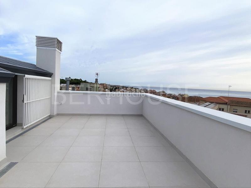 Foto 78b7cbaa-41c5-4a2b-ae5d-7ba1dd18fddc. Ático masnou centro, ático dúplex con terraza y vistas al mar en Masnou (El)