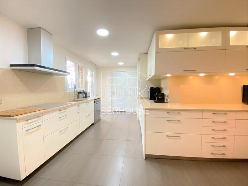 Foto 0e7ad343-92c0-498b-bb3e-2ef180320764. Chalet con riscaldamento parcheggio piscina in Califòrnia-Santa Madrona Masnou (El)
