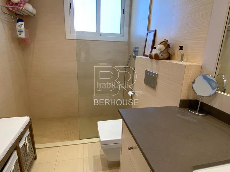 Foto cca43e9b-c1c9-4ea3-9d31-7583cc02d8a8. Chalet con riscaldamento parcheggio piscina in Califòrnia-Santa Madrona Masnou (El)