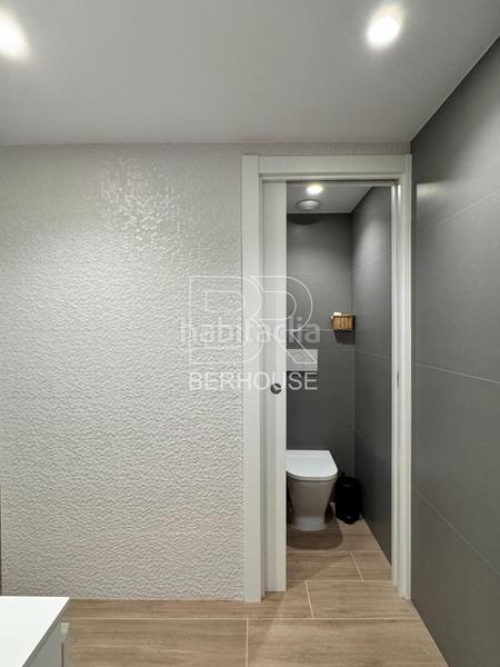 Foto 6295faa6-52e9-4882-993b-62342c042310. Chalet casa chalet independiente centro con gran jardín y piscina en Tiana