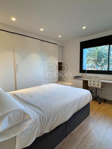 Foto 9b87e90b-703d-45d7-b2aa-6c001477a2b2. Chalet casa chalet independiente centro con gran jardín y piscina en Tiana