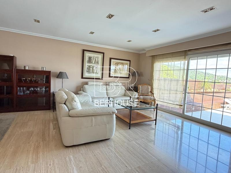 Foto 143695aa-6256-4d33-92f9-c37fffe44390. Haus mit heizung parking pool in Teià