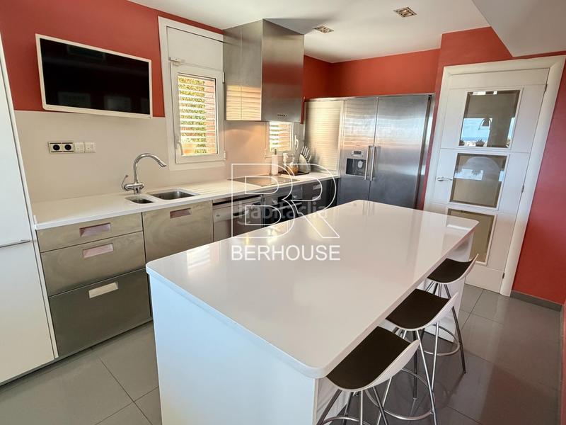 Foto 3437ab22-d5f9-4c8b-b169-278f76d6b1cf. Haus mit heizung parking pool in Teià