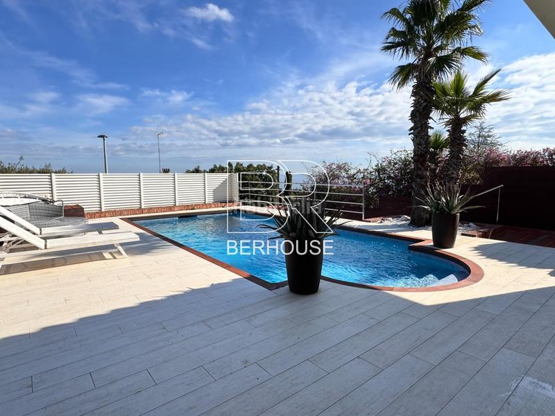 Foto 386a2cdc-15cd-4a5d-a140-0160ab5f4527. Haus mit heizung parking pool in Teià