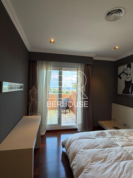 Foto d79aba42-c74c-40ca-98aa-c87d8ff8d556. Haus mit heizung parking pool in Teià