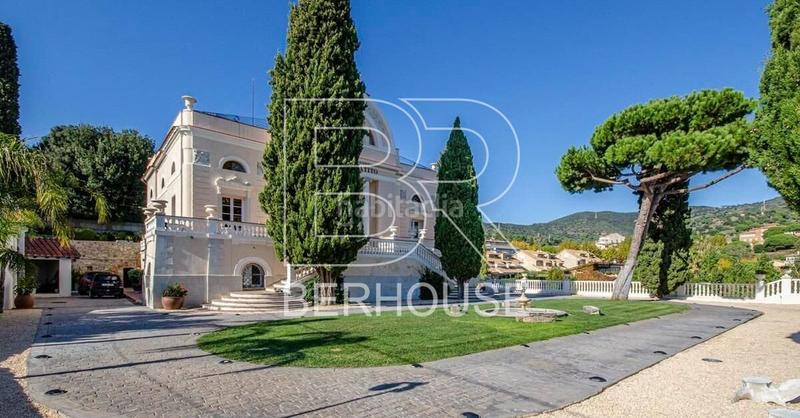 Foto 1a16ba8f-378e-4f78-b84c-c54fe06fe259. Xalet amb aparcament a Tiana