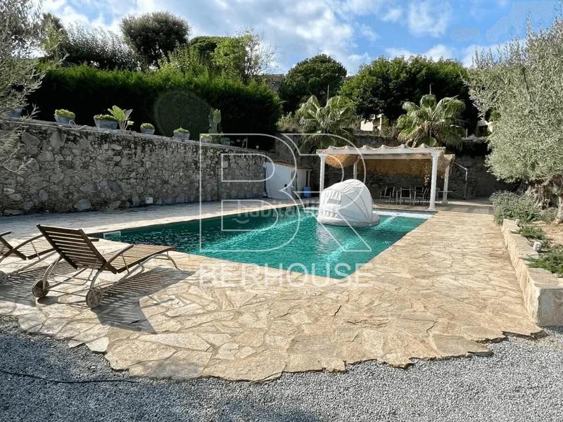 Foto 48632d6f-2bcc-4faf-b362-ffd8ed9aeb38. Xalet amb aparcament a Tiana