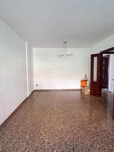 Foto 1d6a554e-ba40-4b1d-bf6f-bb1b45053b88. Appartamento con parcheggio in Progrés - Pep Ventura Badalona