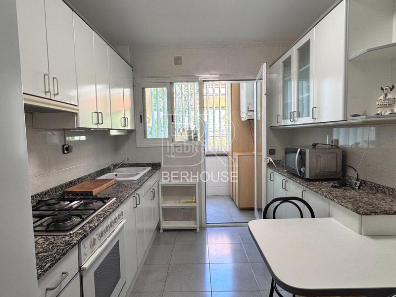 Foto 936cb355-873b-4fe0-8fd0-ea5377aba9d8. Appartamento con parcheggio in Progrés - Pep Ventura Badalona