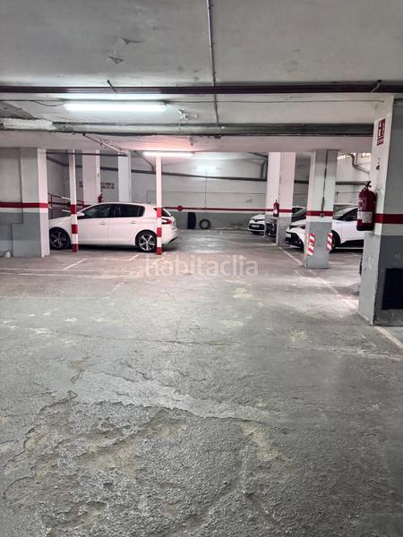 Foto a19f9980-522b-479d-ae5b-cb8f3cd5f487. Autoparkplatz in Centre Masnou (El)