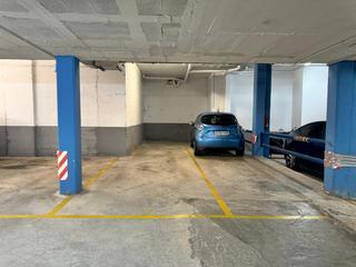 Aparcament cotxe a Centre