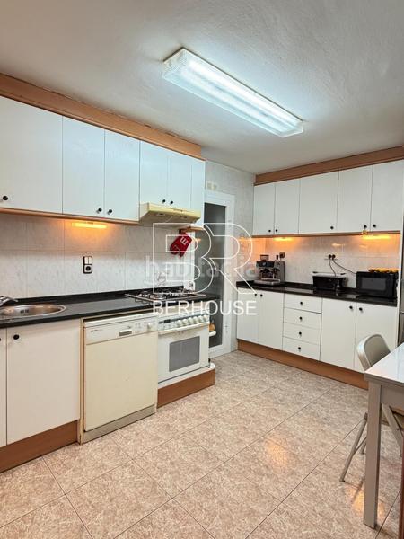 Foto 848f5411-1e98-4f78-a34c-181dae1e45b8. Appartamento con parcheggio in Centre Masnou (El)