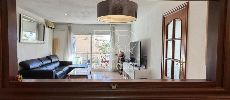 Foto d7110c2e-f26c-42e4-8b1e-787bb938706c. Appartamento con parcheggio in Centre Masnou (El)