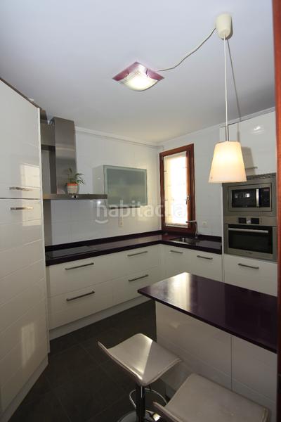 Foto 7446d0db-11fe-42f8-b4a8-4933284dbb11. Duplex con riscaldamento in Centro Barakaldo