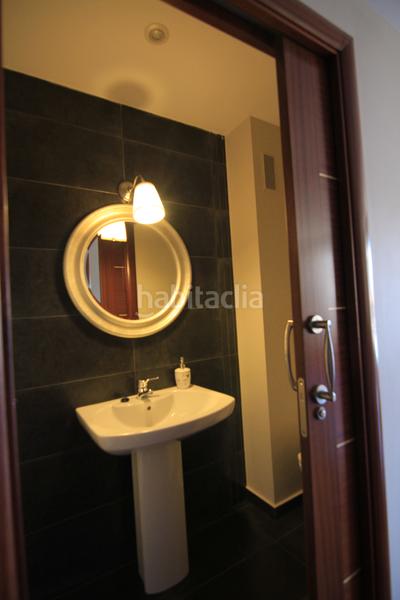 Foto a8eb67c7-b34f-4f7f-aed1-79009aa0065c. Duplex con riscaldamento in Centro Barakaldo