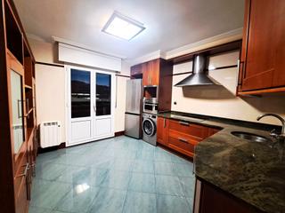 Etagenwohnung  Calle maestro zubeldia kalea. Piso con ascensor reformado completamente