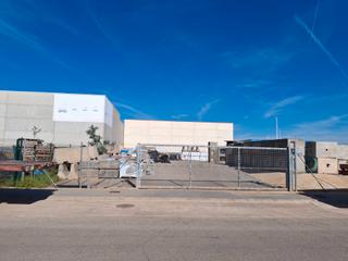 Location Terrain industriel à Avinguda dels tarongers 27. Solar la mina paiporta junto lidl -asfaltado y vallado