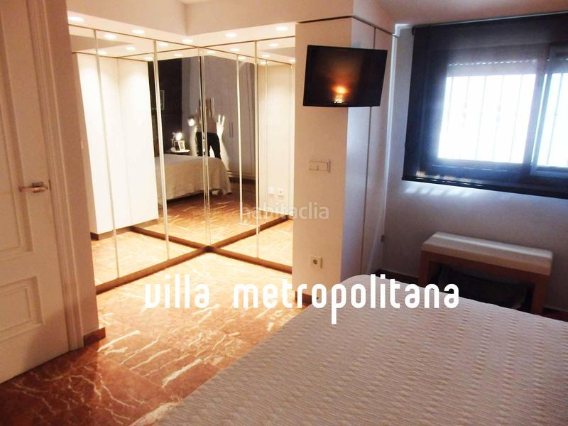 Foto c912da37-e617-4e28-a0fd-801f6a2932a6. Piso vivienda con clase y dos plazas de garaje en Benetússer