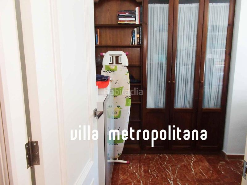 Foto ce1275fb-3077-4418-b2b4-9cb23ef603e8. Piso vivienda con clase y dos plazas de garaje en Benetússer