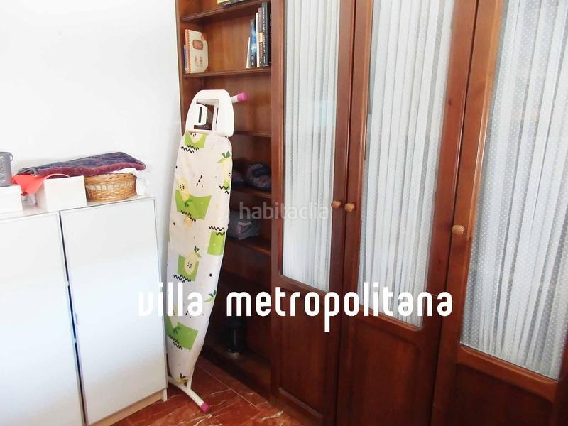 Foto ed814cb2-03f3-48f1-80ef-e166755545ef. Piso vivienda con clase y dos plazas de garaje en Benetússer