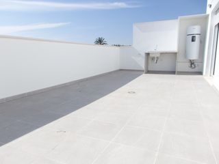 Ático en Plaça suecia 2. Atico de obra nueva con garaje y trastero