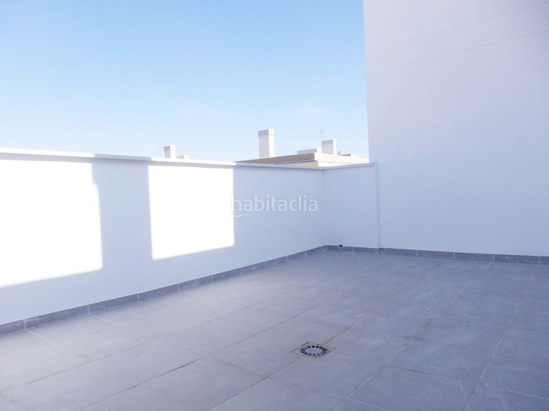 Foto 6d21ba87-7ad6-4329-86fb-2524c2a6896b. Àtic a plaça suecia 2 a Metro - Auditorio Paiporta