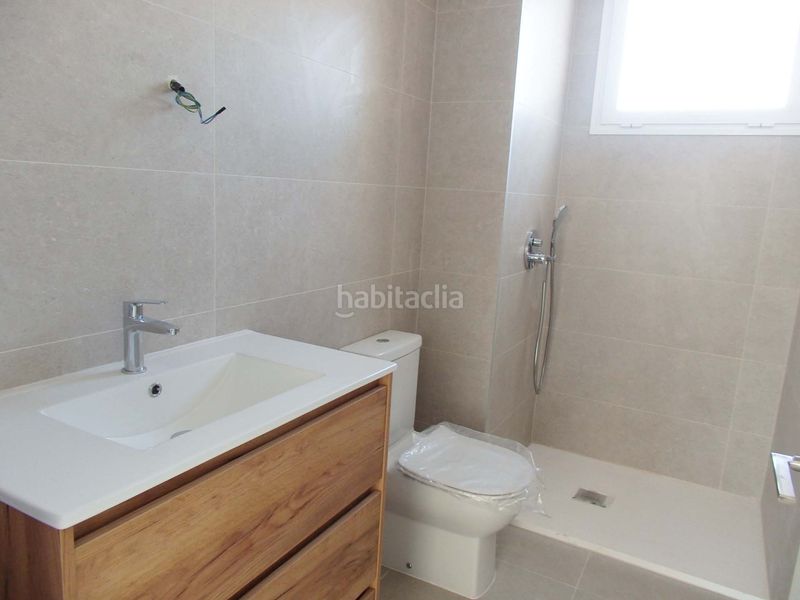 Foto c0c6800e-8d89-4fe9-b6b9-65eec6e290b8. Àtic a plaça suecia 2 a Metro - Auditorio Paiporta