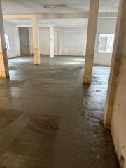 Local Comercial a Benetússer. Con terrazas interiores, luz y ventilacion