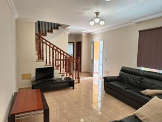 Location Maison jumelée  Calle bicacarera. Se alquila exclusivo chalet pareado con jardín y piscina comunit