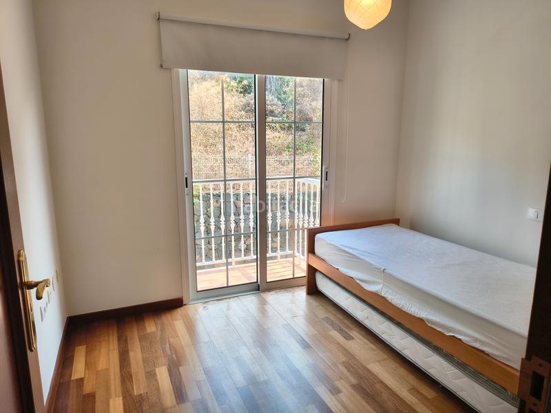 Foto 52854011-8254-40b3-9010-80b9be770092. Alquiler casa pareada se alquila exclusivo chalet pareado con jardín y piscina comunitaria en La Quinta – en Santa Úrsula