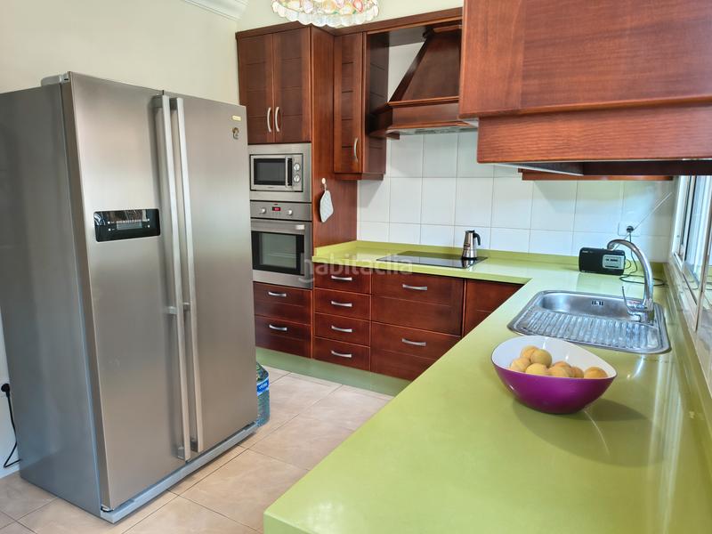 Foto 6eab6e14-b171-4818-95a9-ac6f6d3c675e. Alquiler casa pareada se alquila exclusivo chalet pareado con jardín y piscina comunitaria en La Quinta – en Santa Úrsula