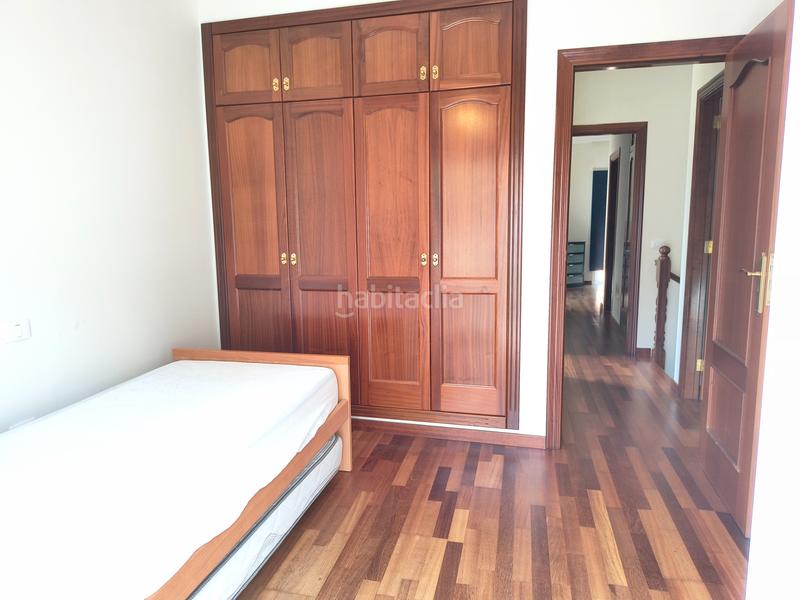 Foto 7c0d4be5-3021-4c42-8dff-3bbc5b25a804. Alquiler casa pareada se alquila exclusivo chalet pareado con jardín y piscina comunitaria en La Quinta – en Santa Úrsula